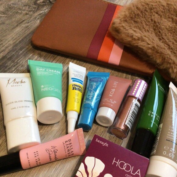 13pc Large Ipsy Make Up Beauty Bundle - Picture 2 of 4